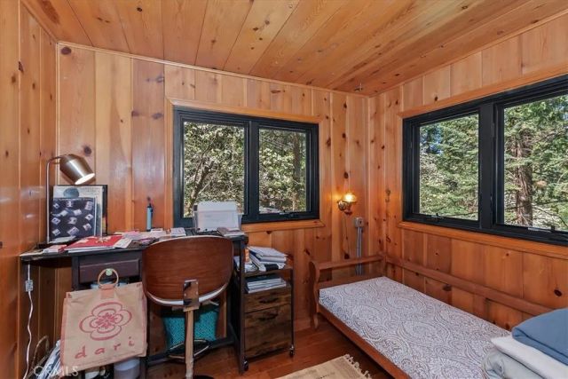 851 Cottage Grove, Lake Arrowhead, CA 92352