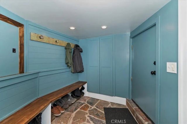 851 Cottage Grove, Lake Arrowhead, CA 92352