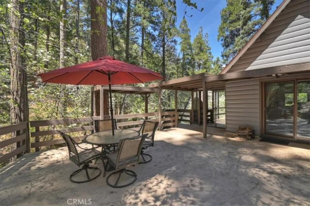 851 Cottage Grove, Lake Arrowhead, CA 92352