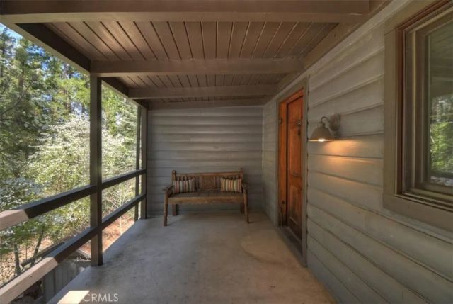 851 Cottage Grove, Lake Arrowhead, CA 92352