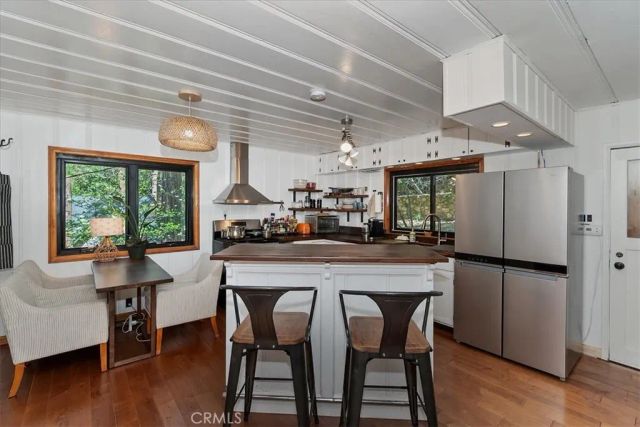 851 Cottage Grove, Lake Arrowhead, CA 92352
