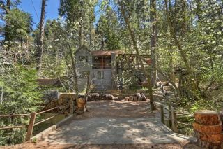 851 Cottage Grove, Lake Arrowhead, CA 92352