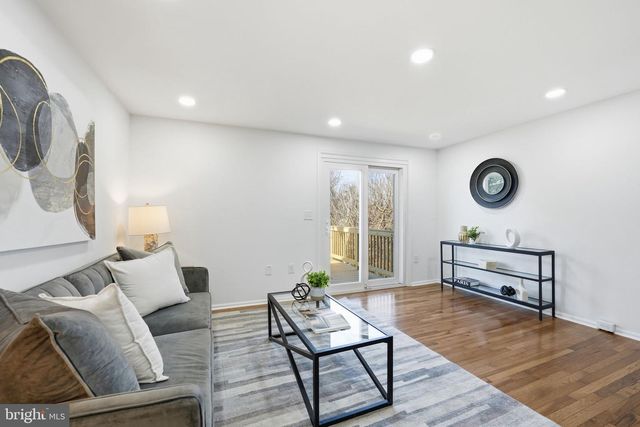 8359 GEORGIAN CT, Manassas, VA 20110