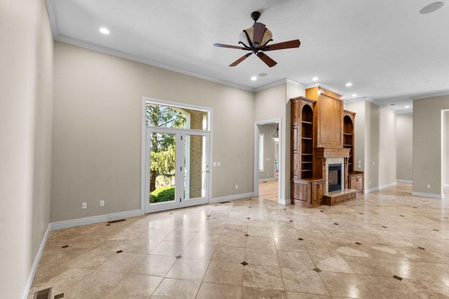 5155 South Stirling Way, Springfield, MO 65809