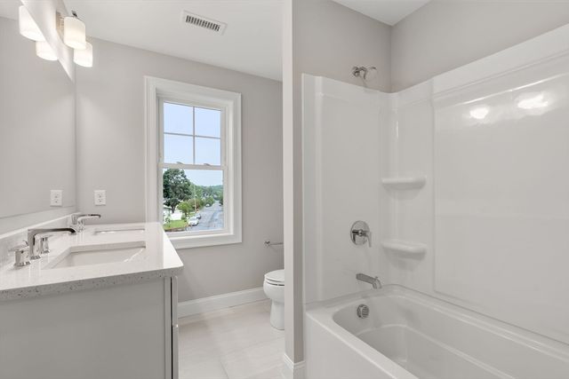 31 Danielle's Way, Worcester, MA 01606