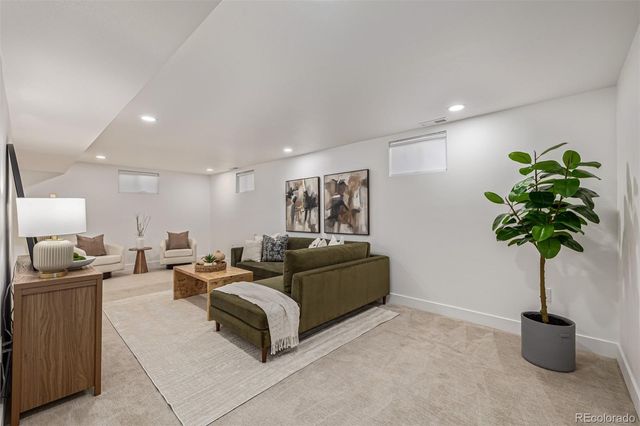 6703 S Locust Court, Centennial, CO 80112