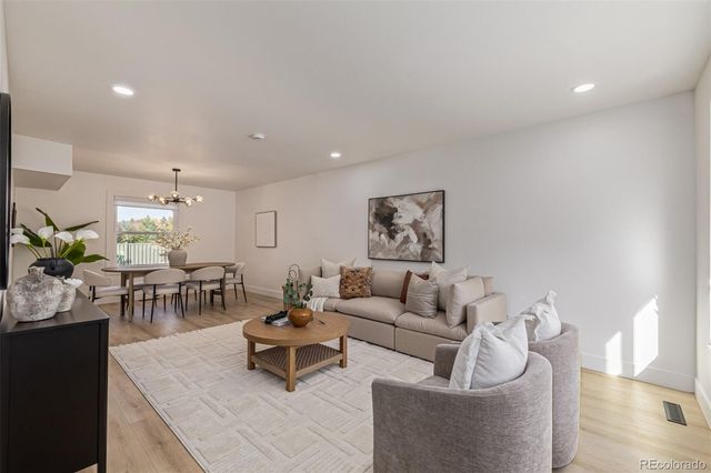 6703 S Locust Court, Centennial, CO 80112