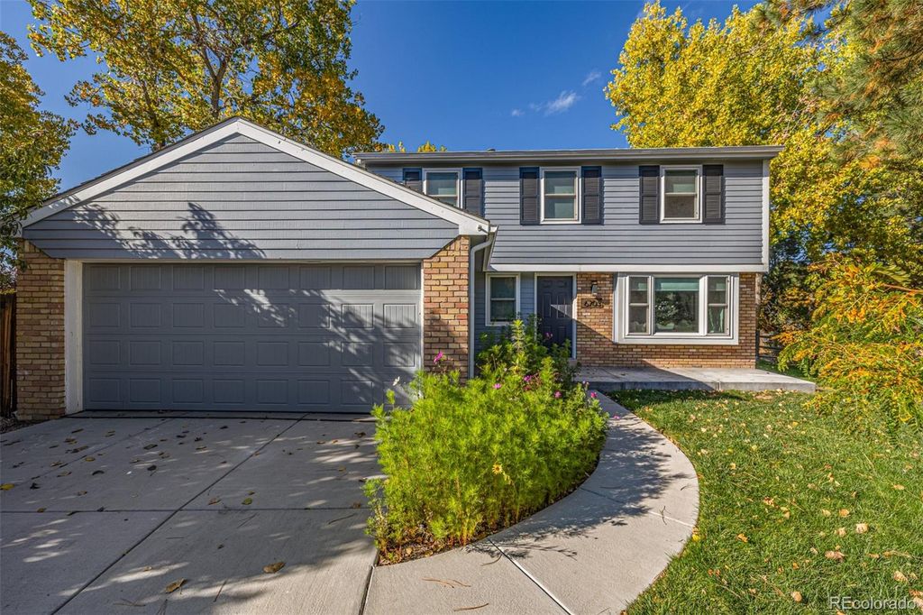 6703 S Locust Court, Centennial, CO 80112