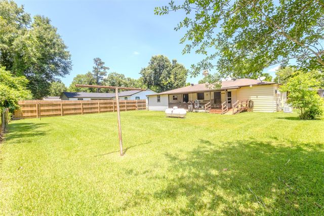 165 County Road 2359, Liberty, TX 77575