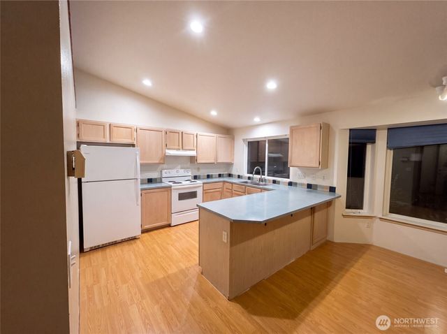 12531 81st Place NE, Kirkland, WA 98034