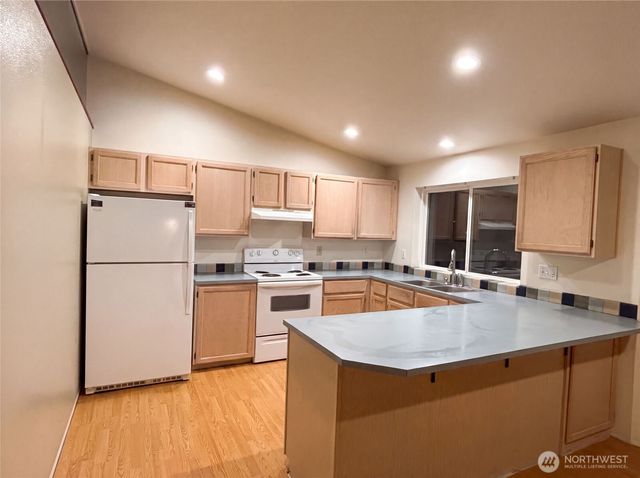 12531 81st Place NE, Kirkland, WA 98034