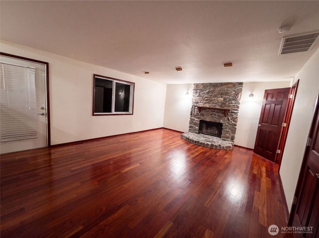 12531 81st Place NE, Kirkland, WA 98034