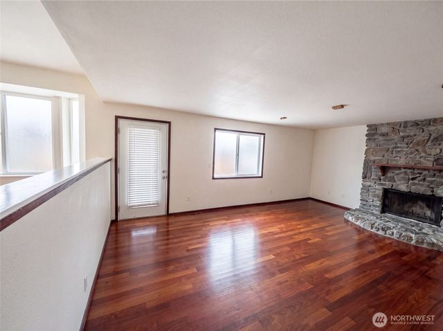 12531 81st Place NE, Kirkland, WA 98034
