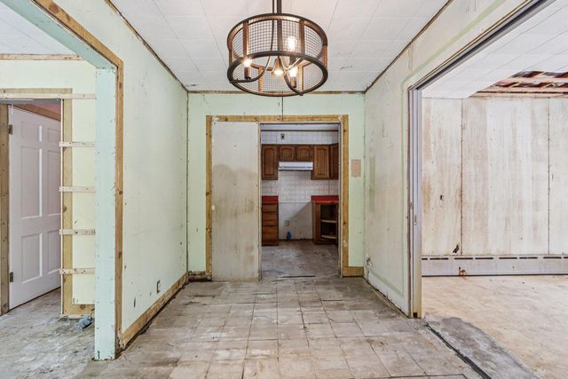 34120 Grand BOULEVARD, Burlington, WI 53105