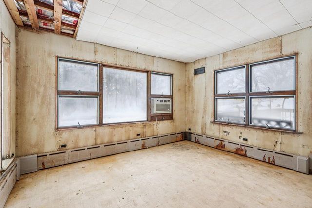 34120 Grand BOULEVARD, Burlington, WI 53105