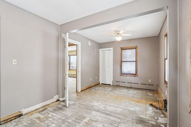 34120 Grand BOULEVARD, Burlington, WI 53105