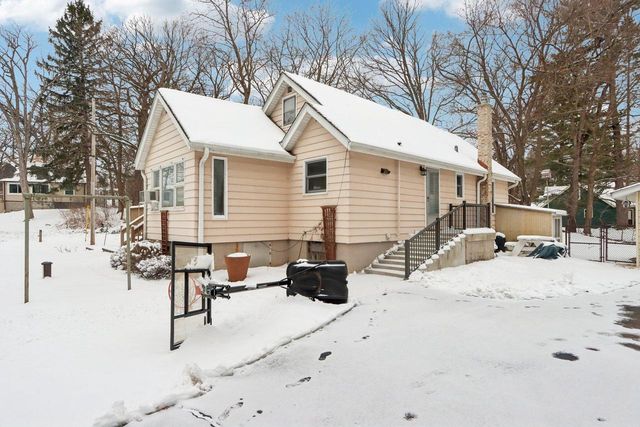 34120 Grand BOULEVARD, Burlington, WI 53105