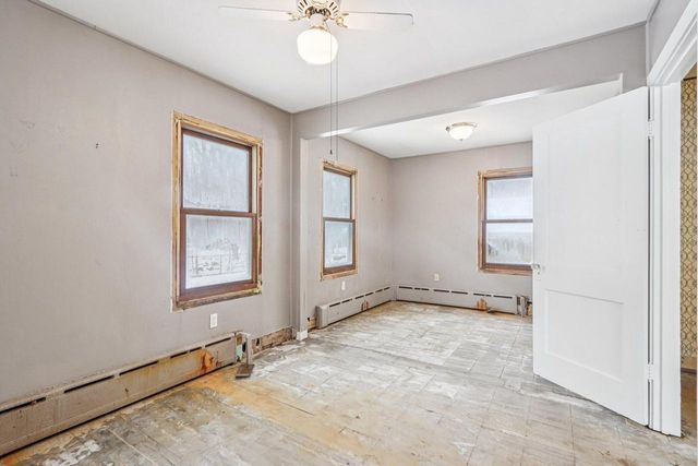 34120 Grand BOULEVARD, Burlington, WI 53105