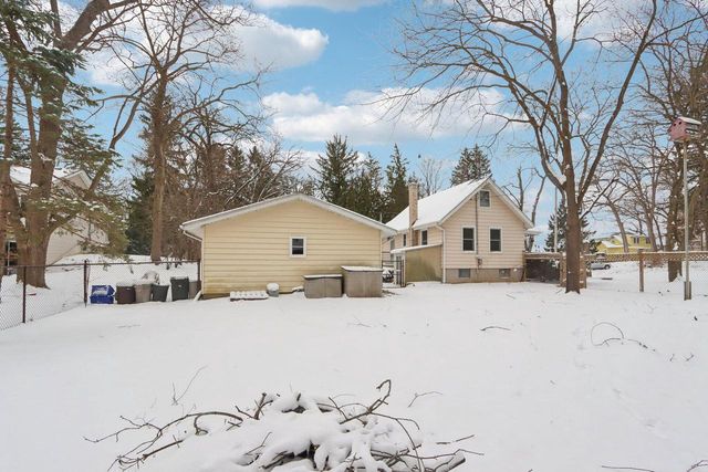 34120 Grand BOULEVARD, Burlington, WI 53105