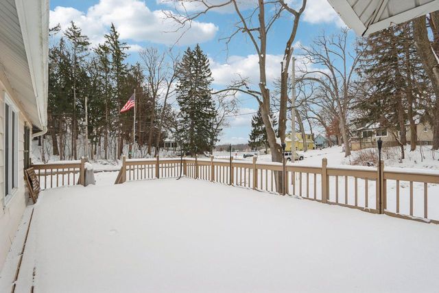 34120 Grand BOULEVARD, Burlington, WI 53105