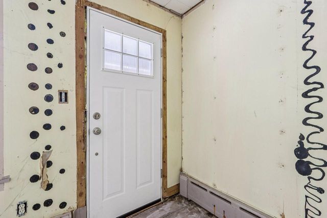 34120 Grand BOULEVARD, Burlington, WI 53105