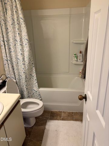 702 Martin Luther King Jr Boulevard C8, Chapel Hill, NC 27514