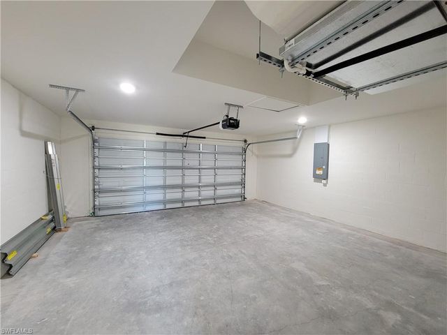 3100 NW 20th AVE, Cape Coral, FL 33993