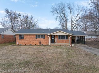 18 Fifth Street, Charleston, AR 72933