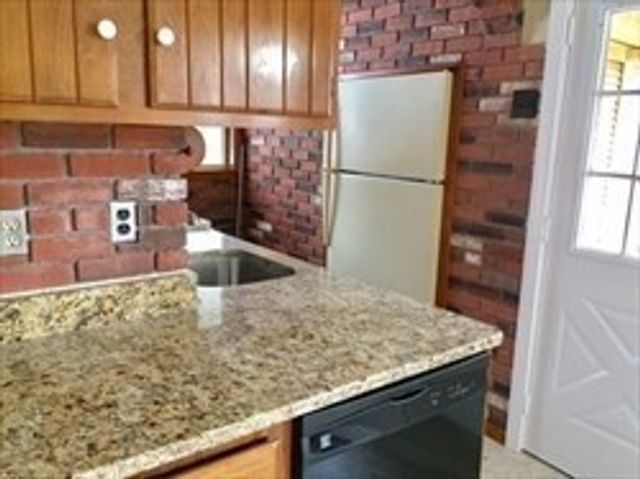 259 Massasoit Rd, Worcester, MA 01604