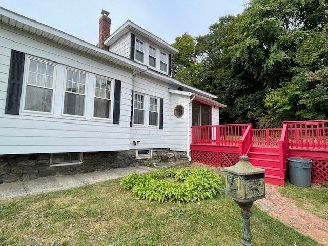 259 Massasoit Rd, Worcester, MA 01604