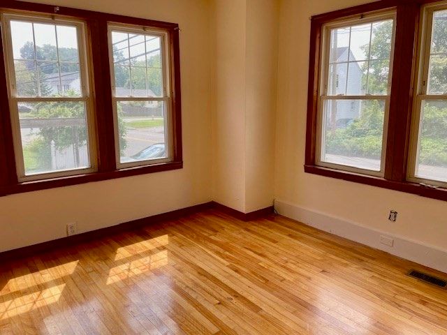 259 Massasoit Rd, Worcester, MA 01604