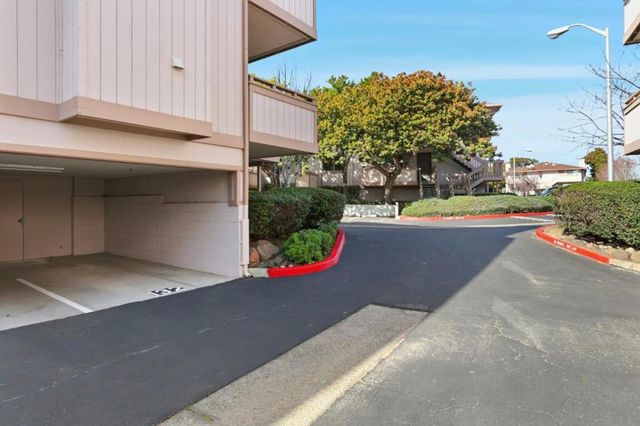 25163 Copa Del Oro Drive 202, Hayward, CA 94545