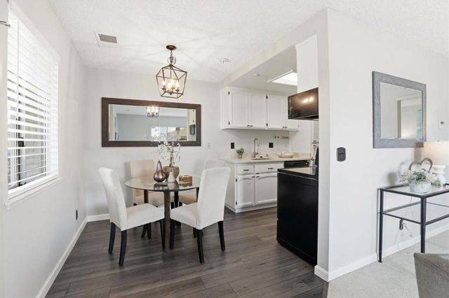 25163 Copa Del Oro Drive 202, Hayward, CA 94545