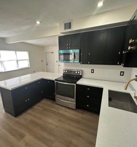 1330 NE 41st Drive 1, Pompano Beach, FL 33064