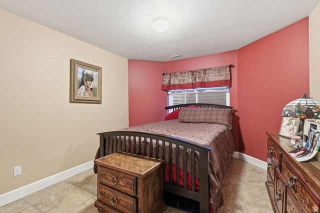 2076 SUMMERWOOD DR, Farmington, UT 84025