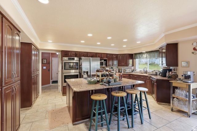 2076 SUMMERWOOD DR, Farmington, UT 84025