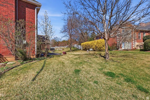 2076 SUMMERWOOD DR, Farmington, UT 84025