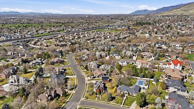 2076 SUMMERWOOD DR, Farmington, UT 84025
