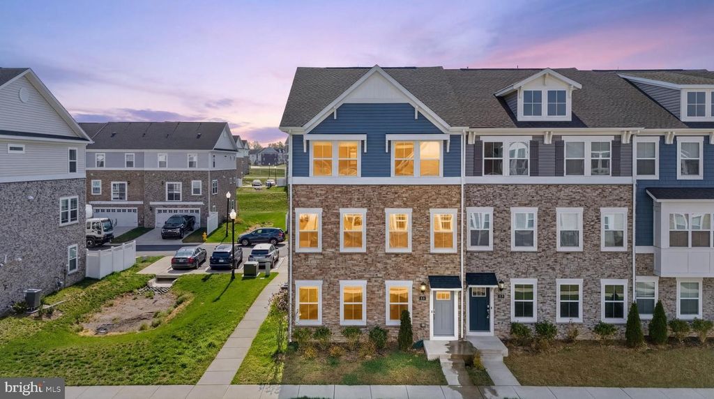 Image 1 of property listing at 4149 SKIPTON PL, White Plains, MD 20695
