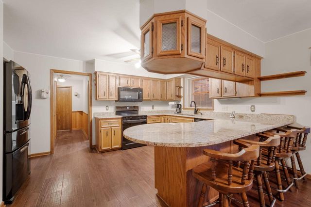 1324 RHYNIE COURT, West Bend, WI 53095