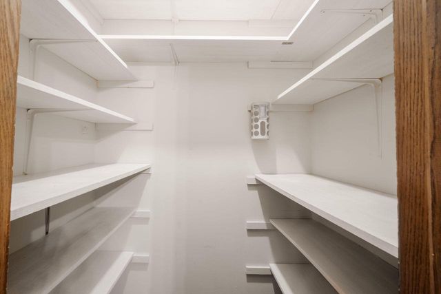 1324 RHYNIE COURT, West Bend, WI 53095