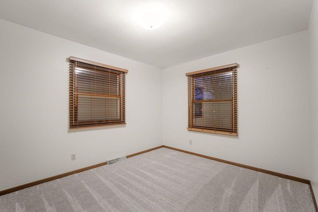 1324 RHYNIE COURT, West Bend, WI 53095