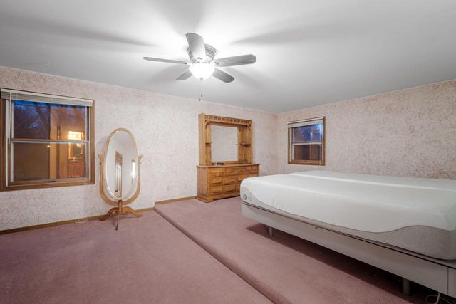 1324 RHYNIE COURT, West Bend, WI 53095