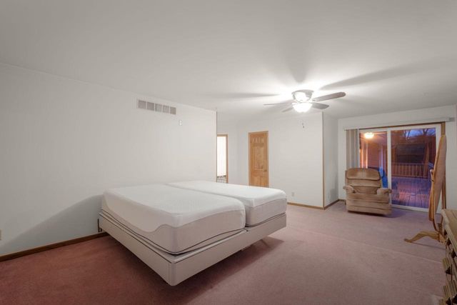 1324 RHYNIE COURT, West Bend, WI 53095