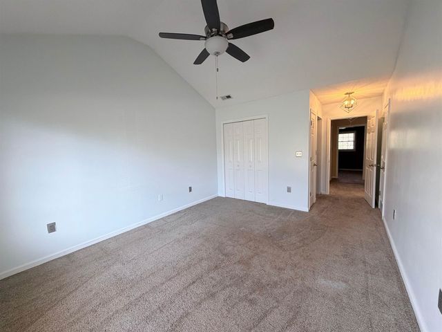 349 W Pointe Drive, Spartanburg, SC 29301