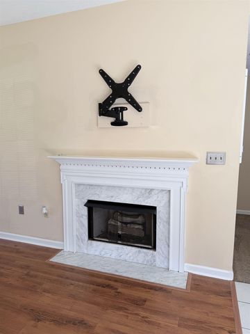 349 W Pointe Drive, Spartanburg, SC 29301