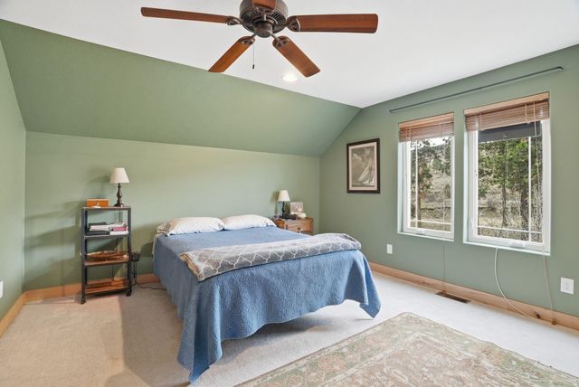 18528 N Valley Rd, Nine Mile Falls, WA 99026