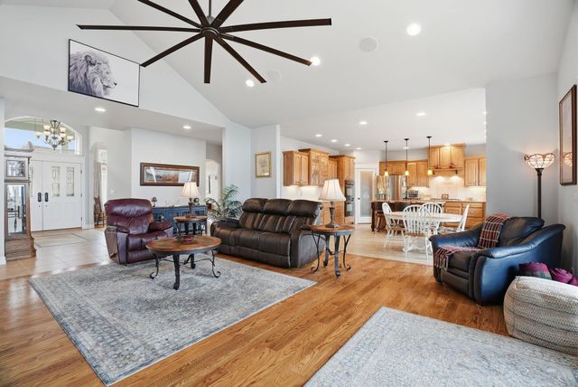 18528 N Valley Rd, Nine Mile Falls, WA 99026