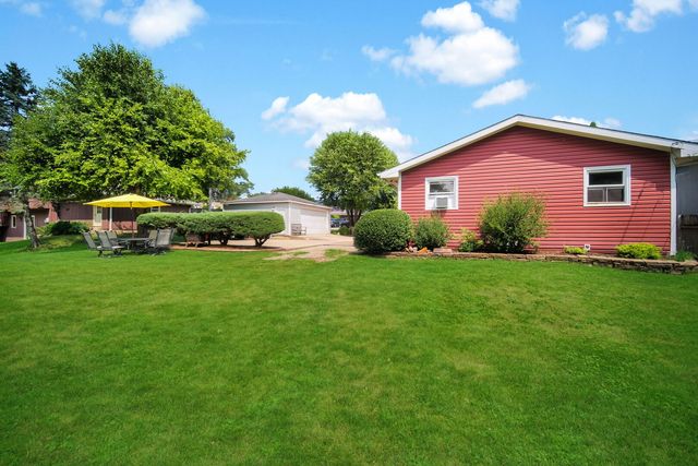 28W575 Barnes Avenue, West Chicago, IL 60185