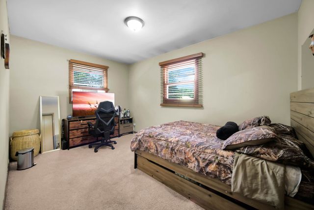 28W575 Barnes Avenue, West Chicago, IL 60185